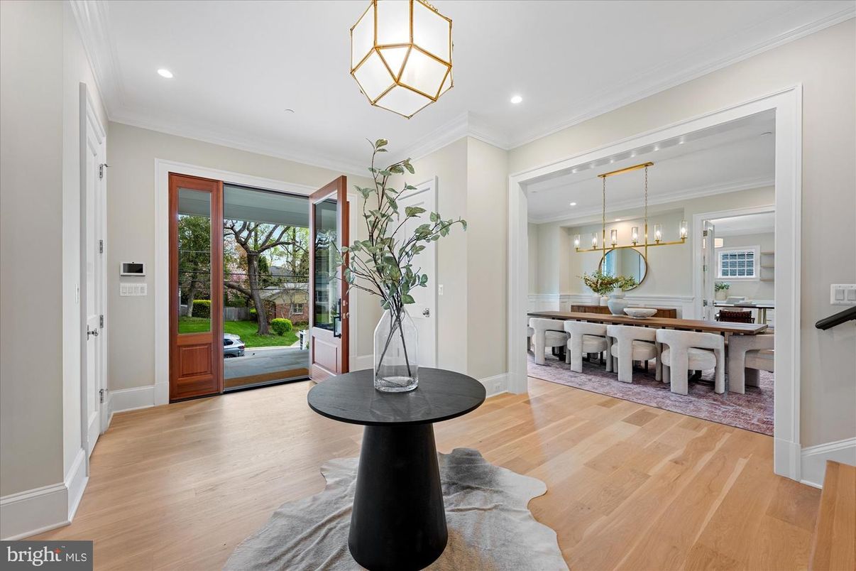 Dining room, Interior, Pendant Lights, Recessed Lighting, Wood Texture Flooring
