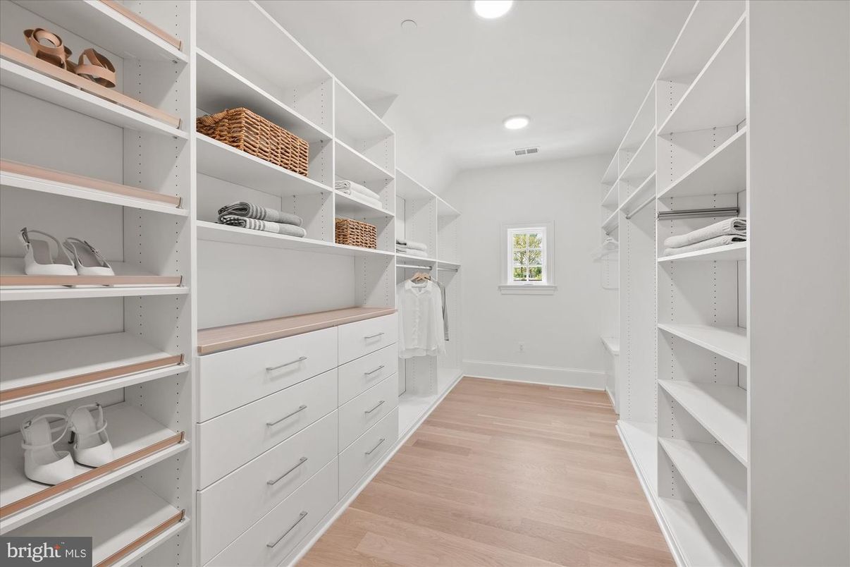 Interior, Recessed Lighting, Walk-in Closets, Wood Texture Flooring