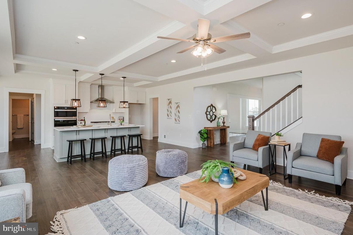 Interior, Kitchen, Living room, Pendant Lights, Recessed Lighting, Stainless Steel Appliances, Wood Texture Flooring