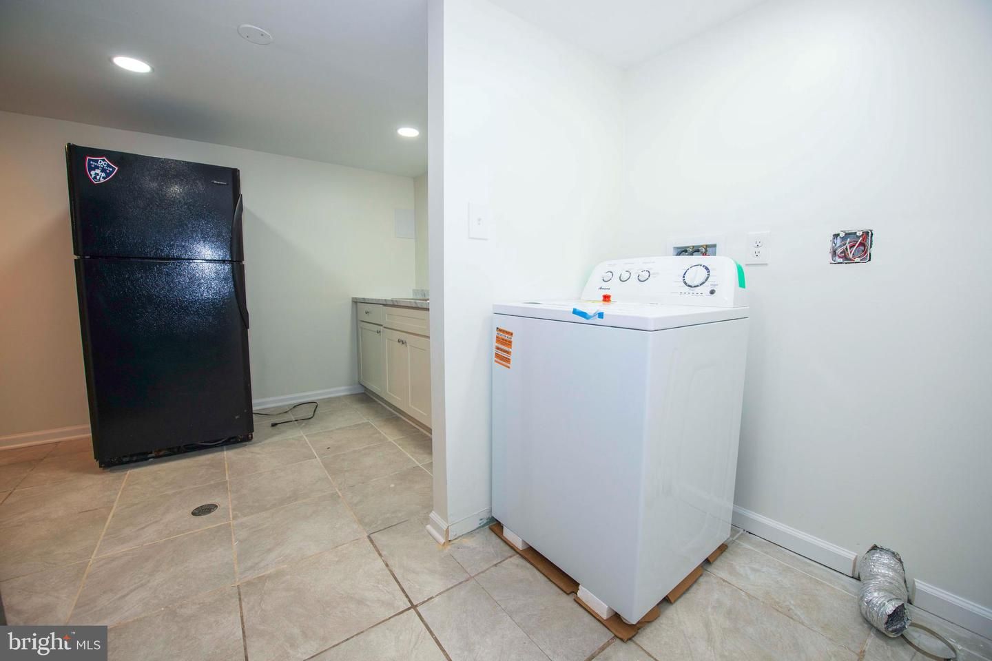 Interior, Recessed Lighting, Washer