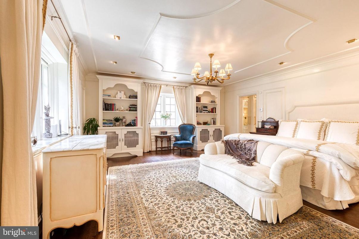 Bedroom, Chandelier, Interior, Recessed Lighting, Wood Texture Flooring