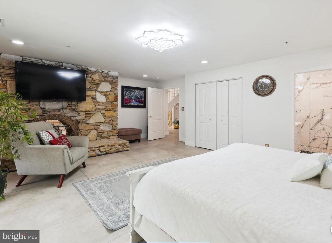 Bedroom, Interior, Recessed Lighting, Stone Walls