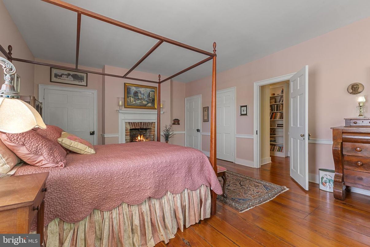 Bedroom, Fireplace, Interior, Wood Texture Flooring