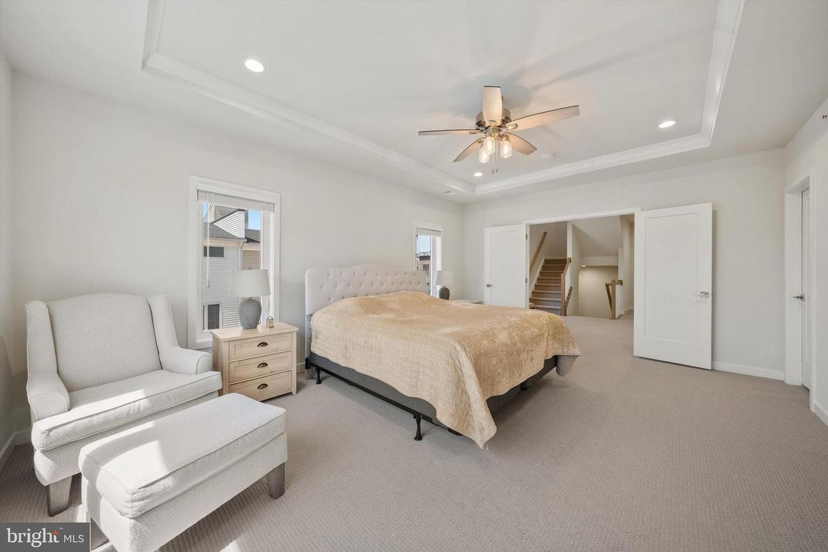 Bedroom, Interior, Recessed Lighting