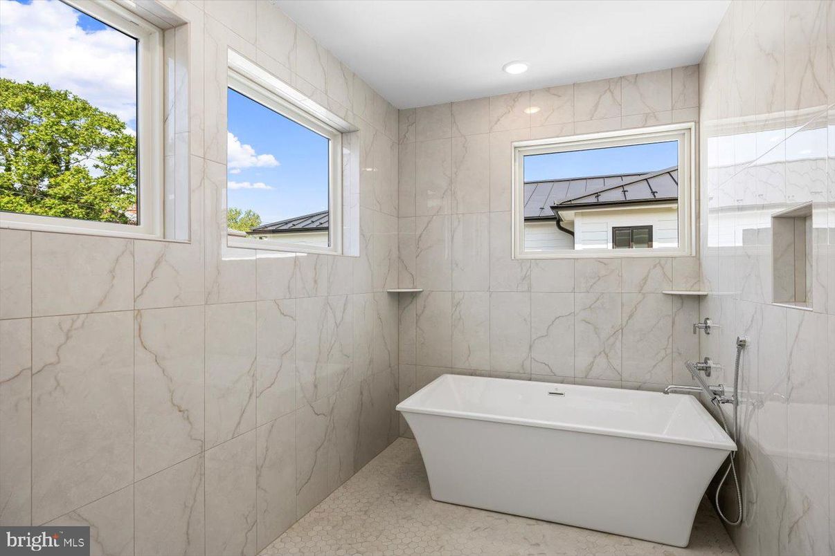 Bathroom, Free Standing Baths, Interior, Marble Walls, Recessed Lighting