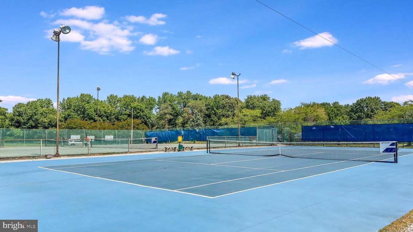 Exterior, Tennis Courts