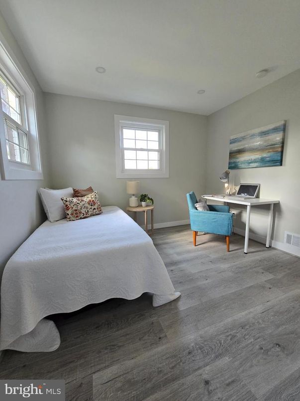 Bedroom, Home Office, Interior, Wood Texture Flooring