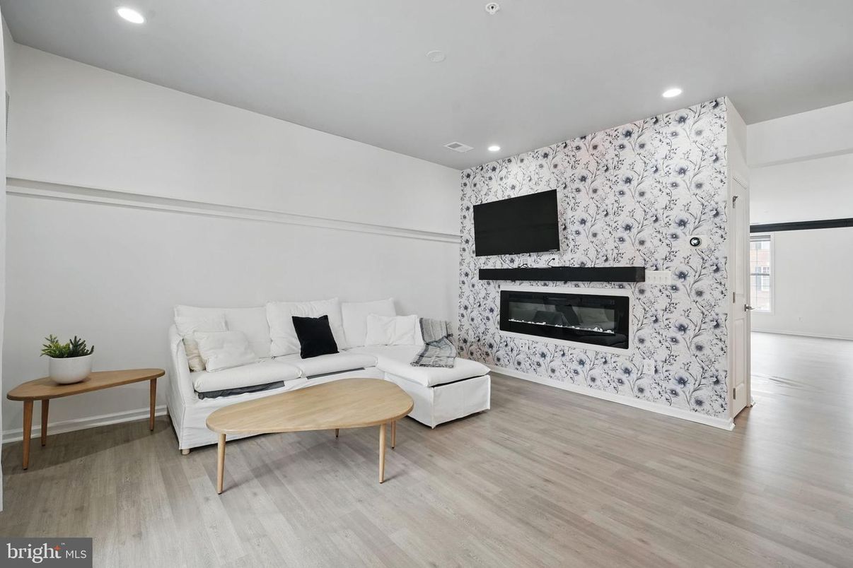 Fireplace, Interior, Living room, Recessed Lighting, Wood Texture Flooring