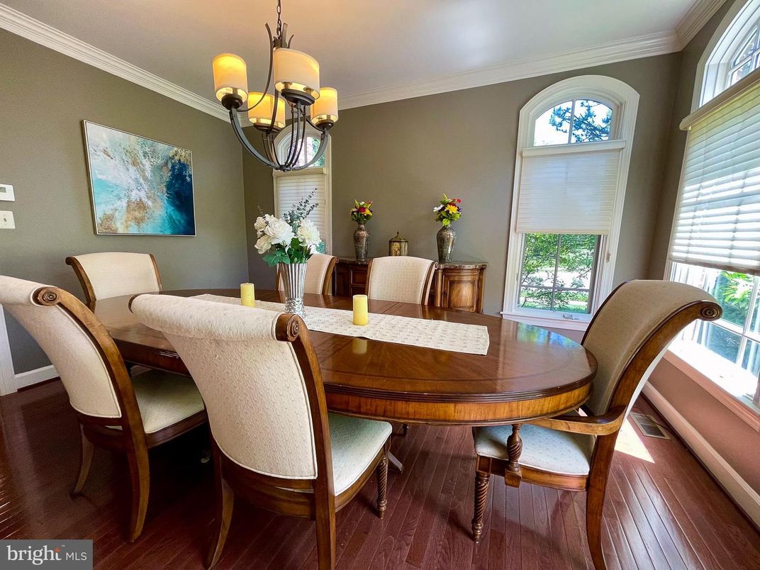 Chandelier, Dining room, Interior, Wood Texture Flooring