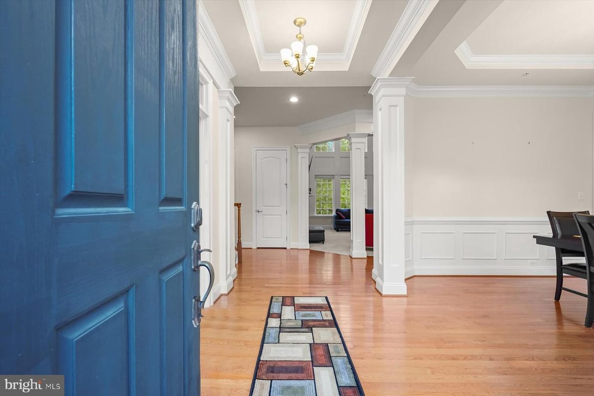 Chandelier, Interior, Recessed Lighting, Wood Texture Flooring