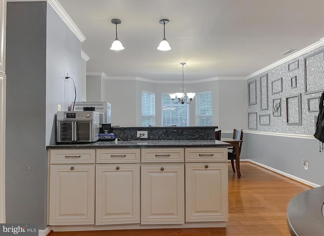 Chandelier, Dining room, Interior, Pendant Lights, Wood Texture Flooring
