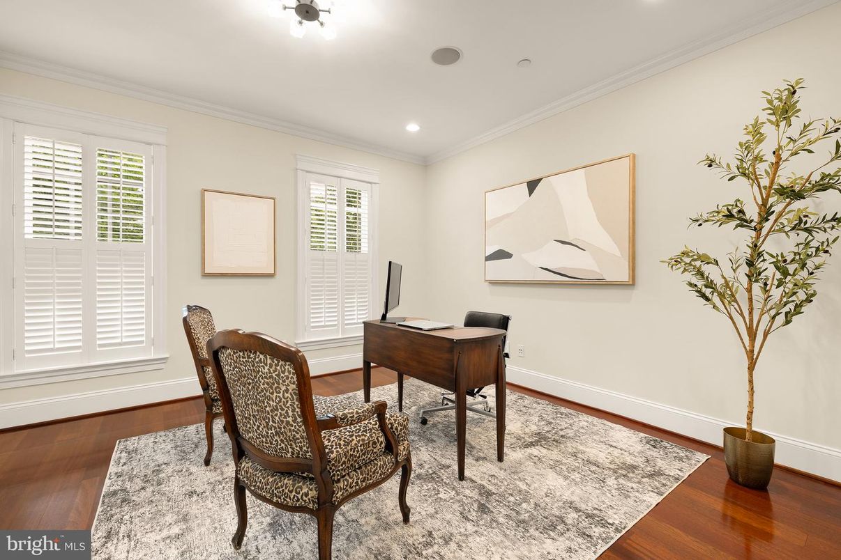 Home Office, Interior, Recessed Lighting, Wood Texture Flooring