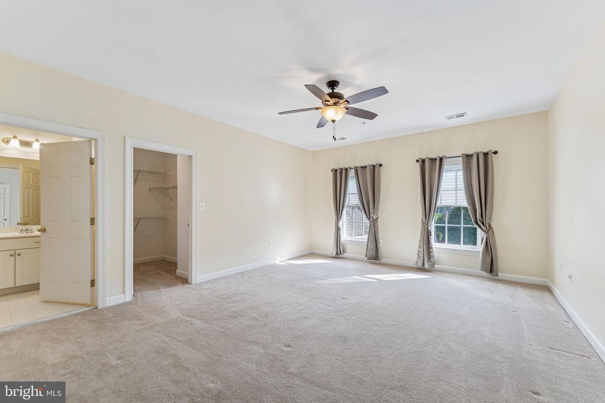Bathroom, Empty room, Interior