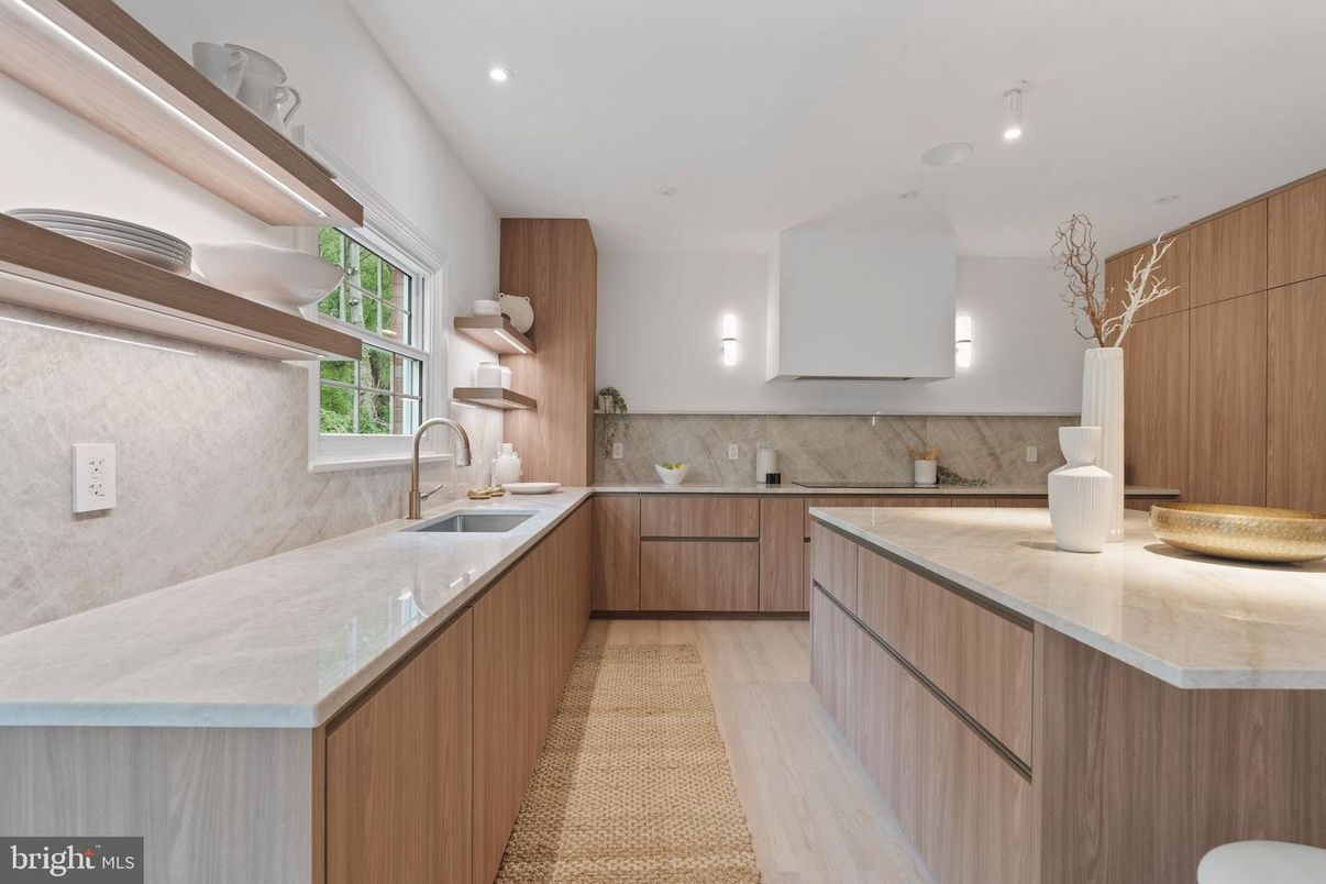 Interior, Kitchen, Recessed Lighting, Wood Texture Flooring