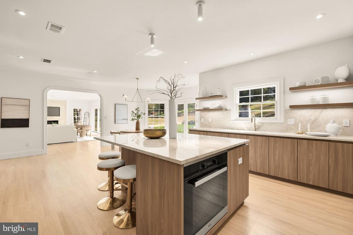 Interior, Kitchen, Pendant Lights, Recessed Lighting, Wood Texture Flooring