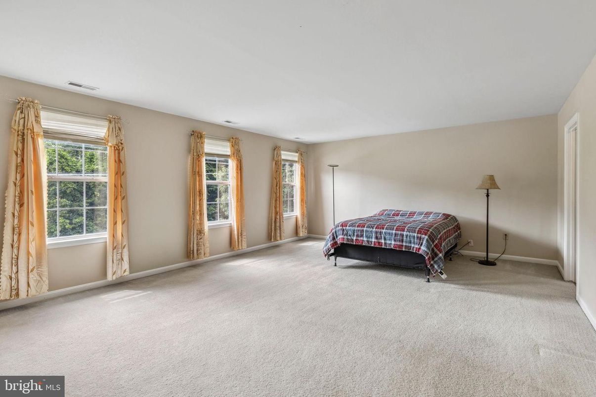 Bedroom, Empty room, Interior