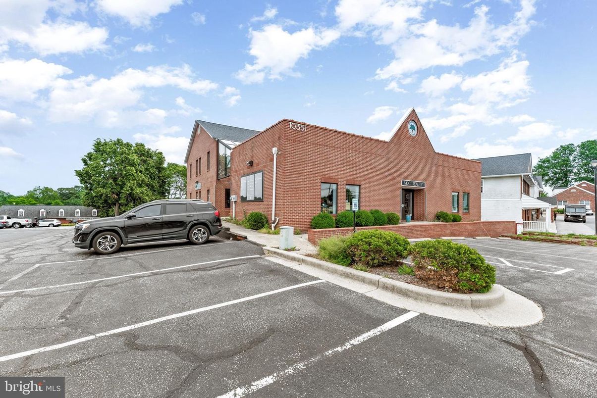 Exterior, Facade, Brick Facade, Tudor Revival