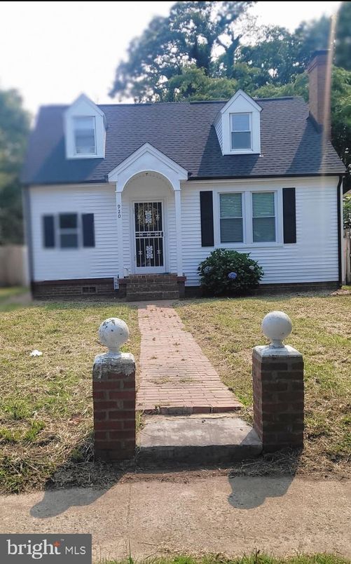 Exterior, Facade, Cape Cod