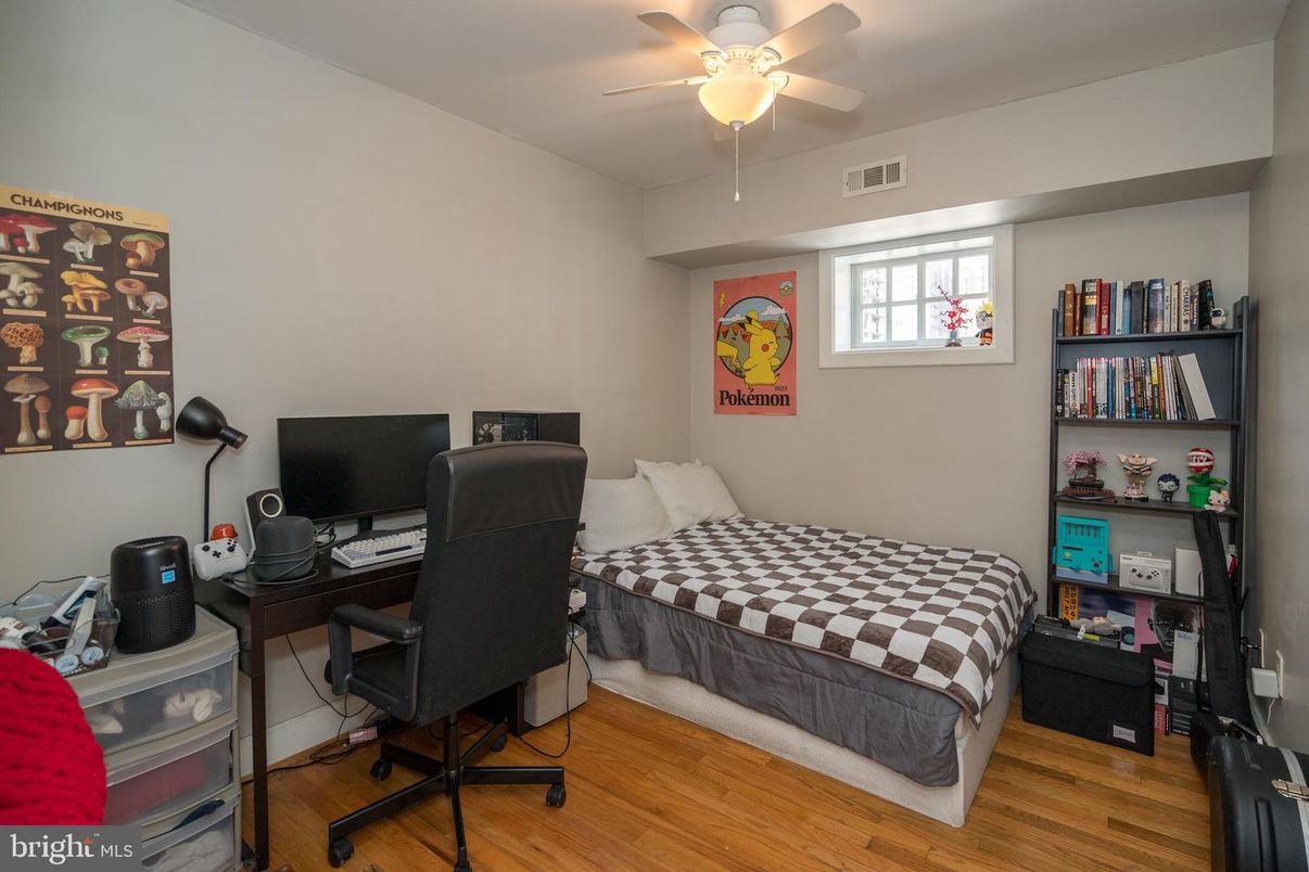 Bedroom, Home Office, Interior, Wood Texture Flooring