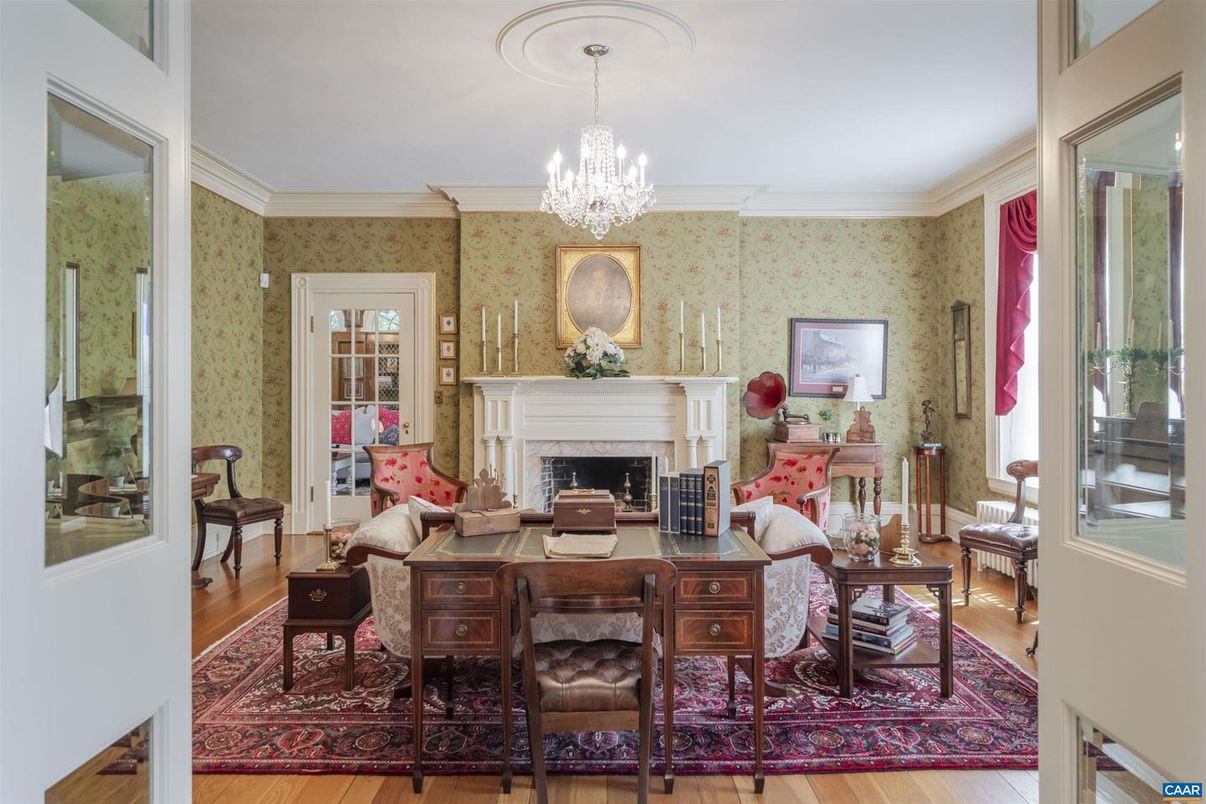 Chandelier, Fireplace, Interior, Wood Texture Flooring