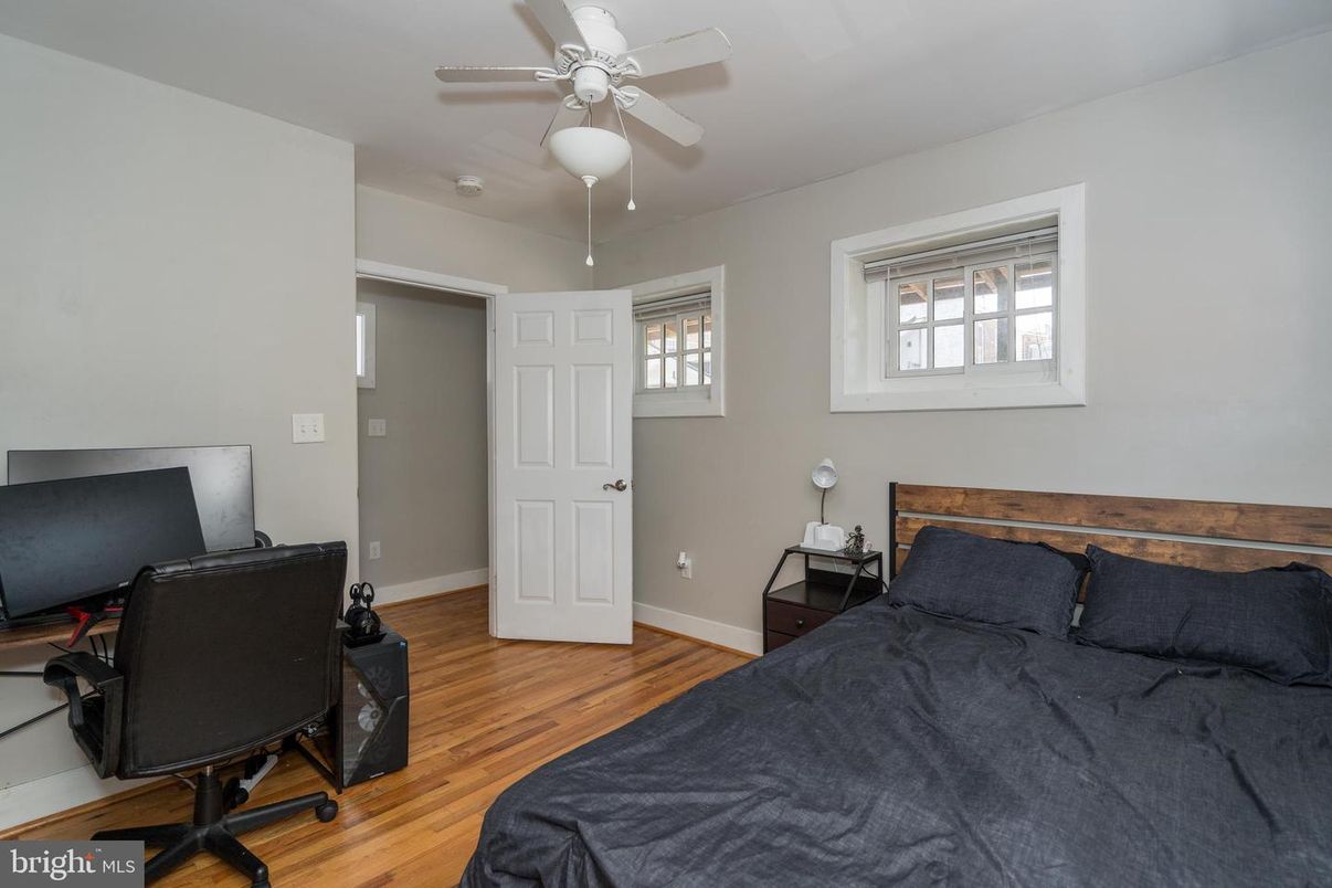 Bedroom, Home Office, Interior, Wood Texture Flooring