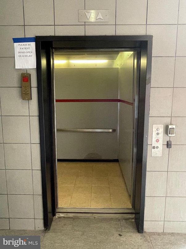 Elevator, Interior