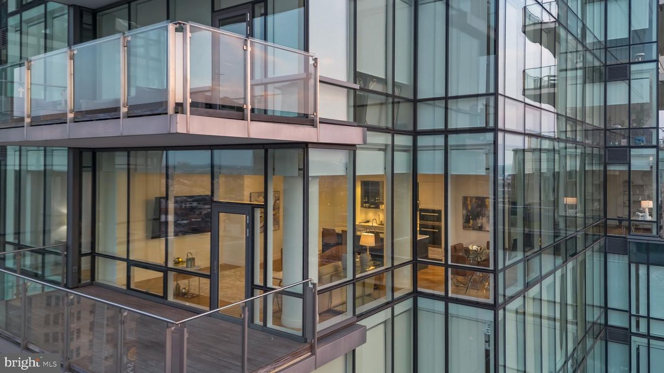 Exterior, Facade, None