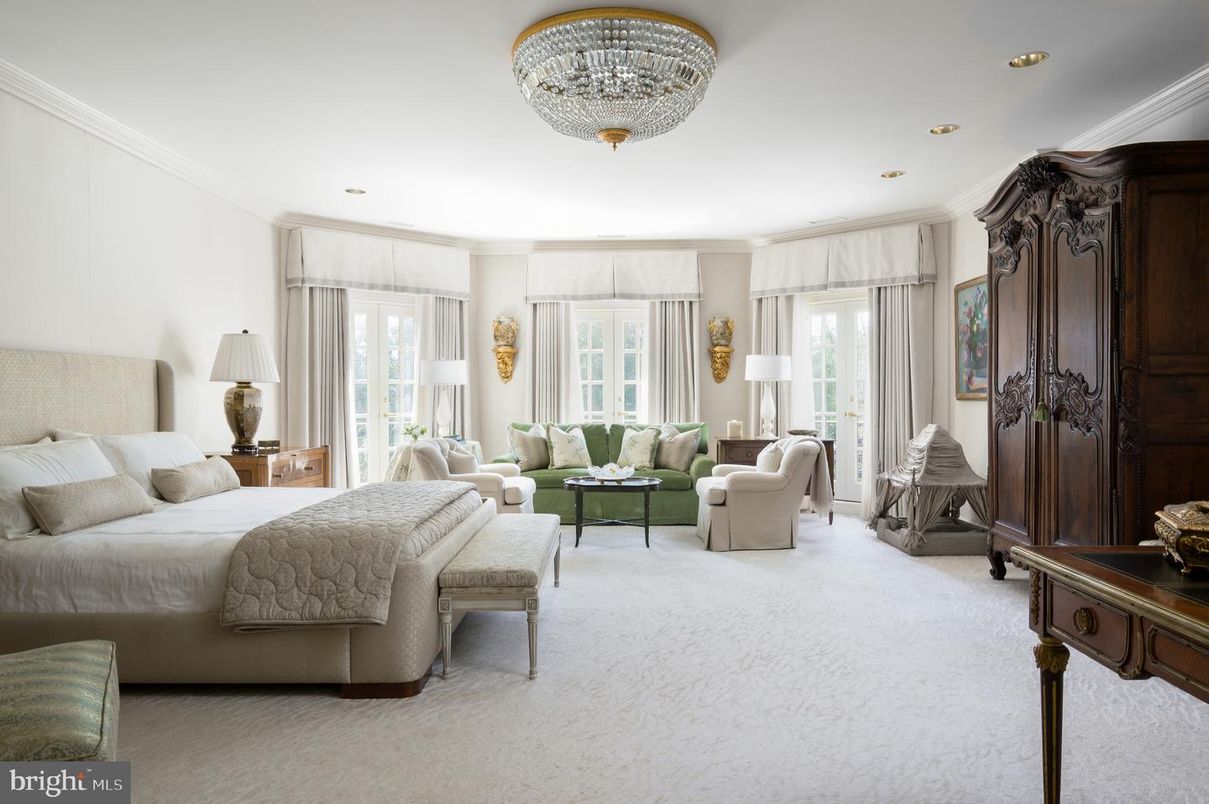 Bedroom, Chandelier, Interior, Recessed Lighting