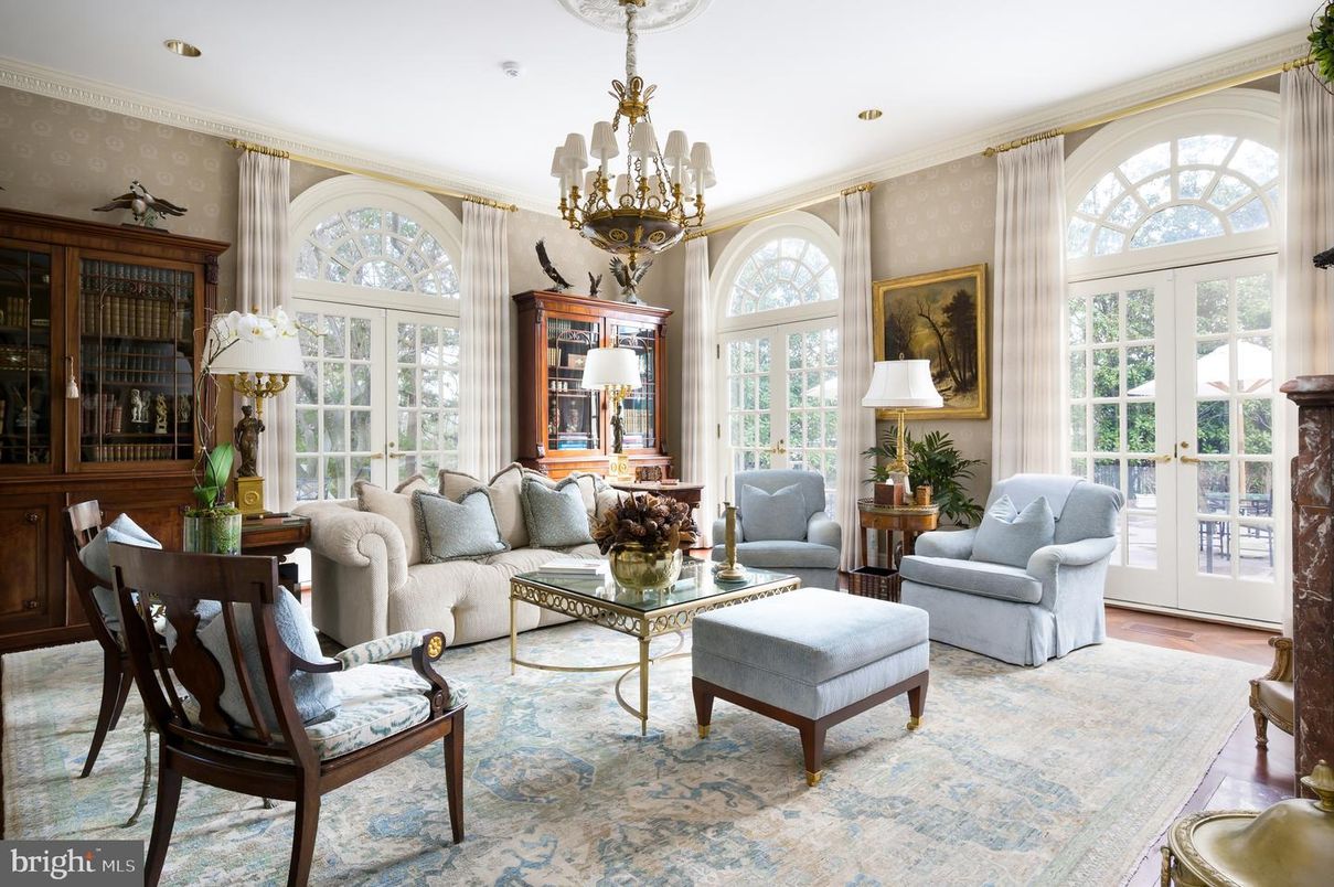 Chandelier, Interior, Living room, Recessed Lighting, Wood Texture Flooring