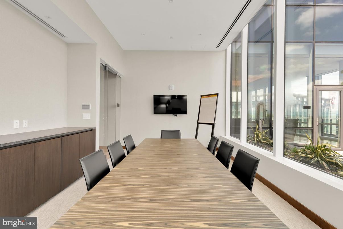 Dining room, Interior