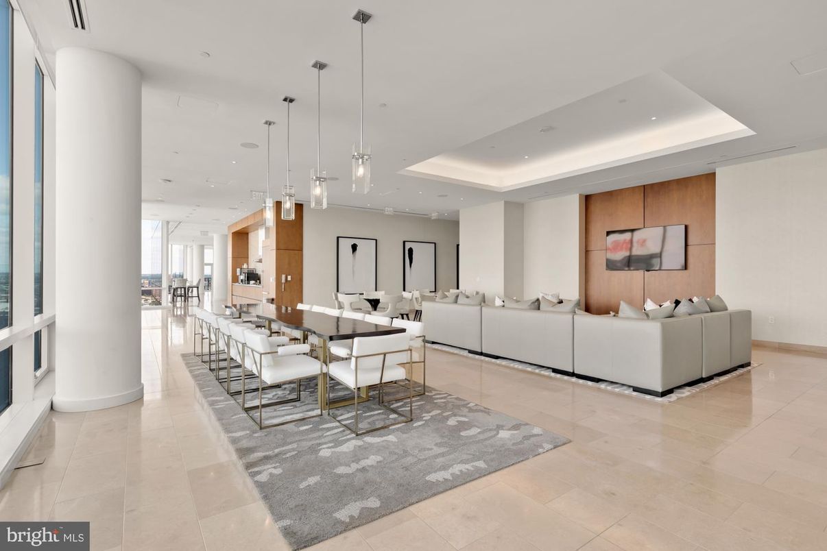 Dining room, Interior, Living room, Pendant Lights, Recessed Lighting