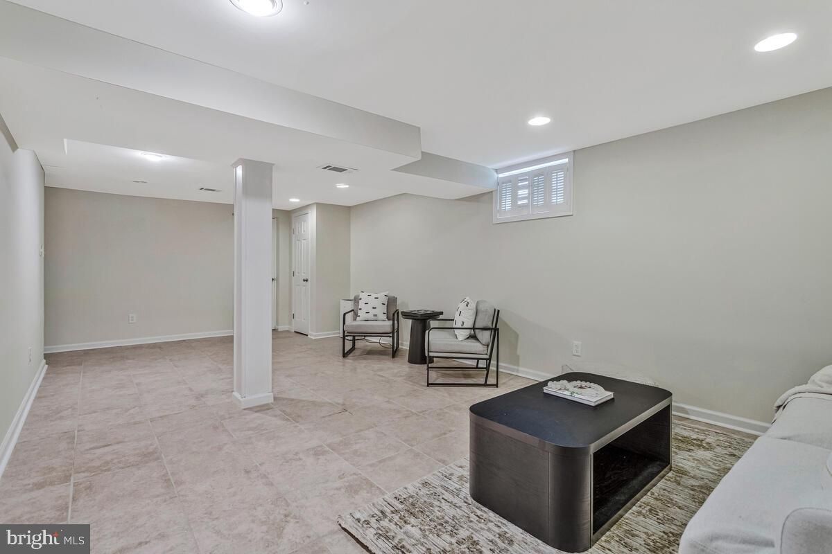 Interior, Recessed Lighting