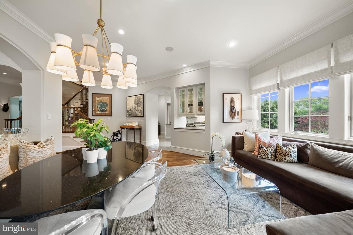 Chandelier, Dining room, Interior, Living room, Pendant Lights, Recessed Lighting, Wood Texture Flooring