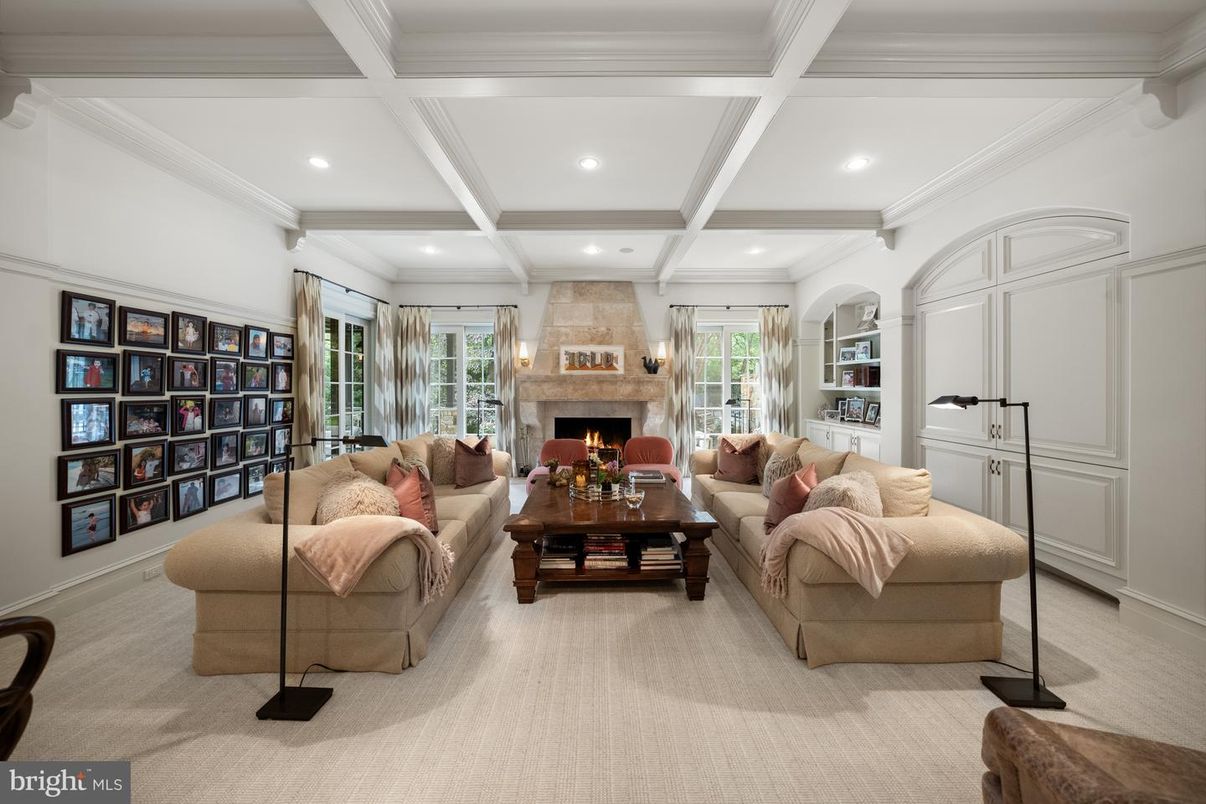 Fireplace, Interior, Living room, Recessed Lighting