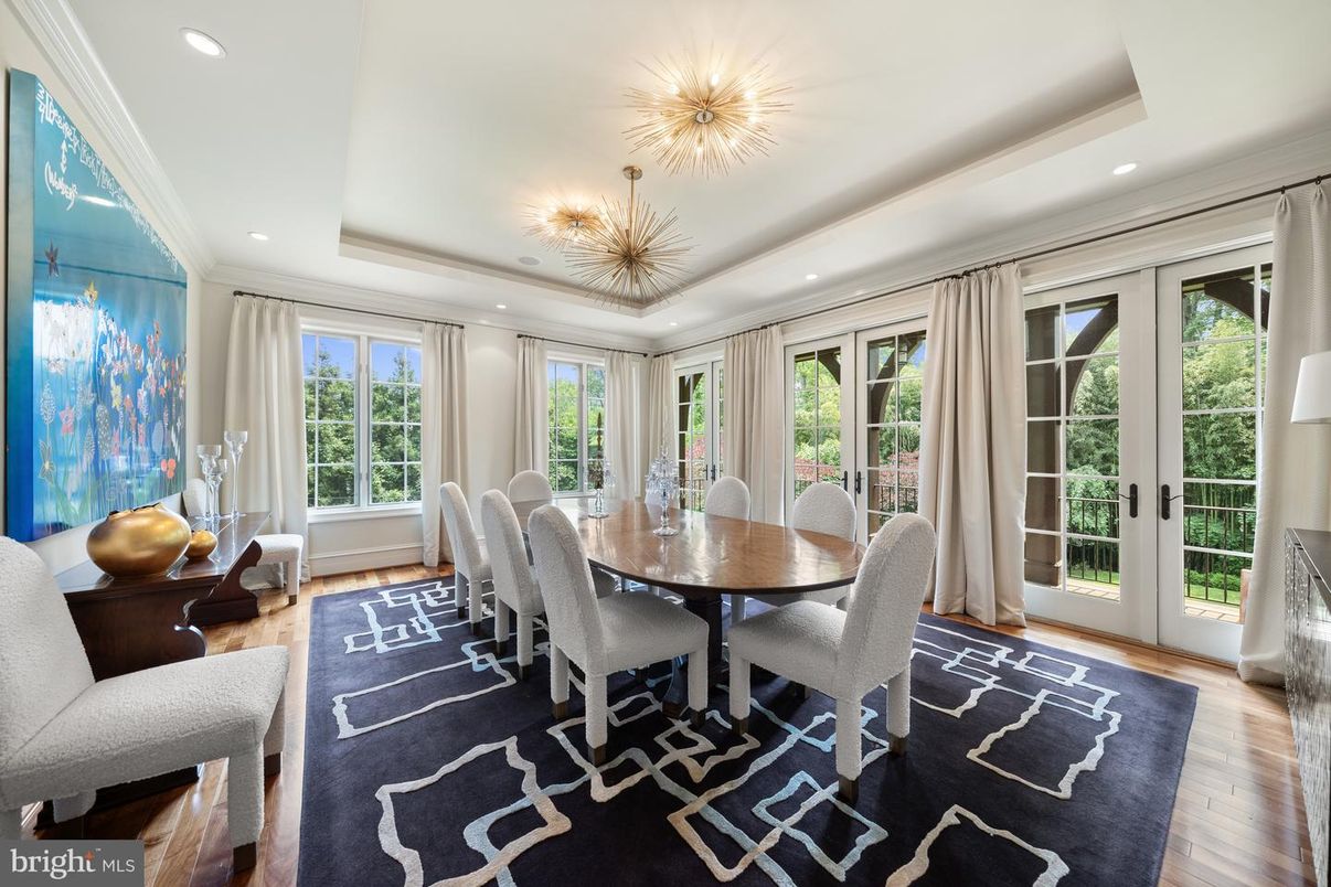 Dining room, Interior, Pendant Lights, Recessed Lighting, Wood Texture Flooring