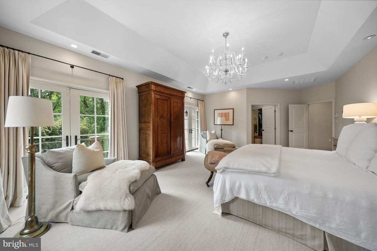Bedroom, Chandelier, Interior, Recessed Lighting