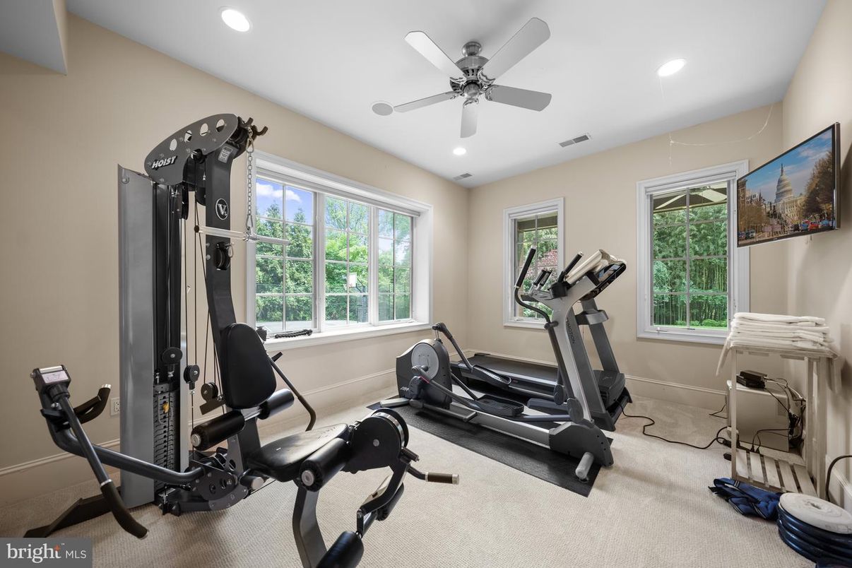 Fitness Equipment, Interior, Recessed Lighting