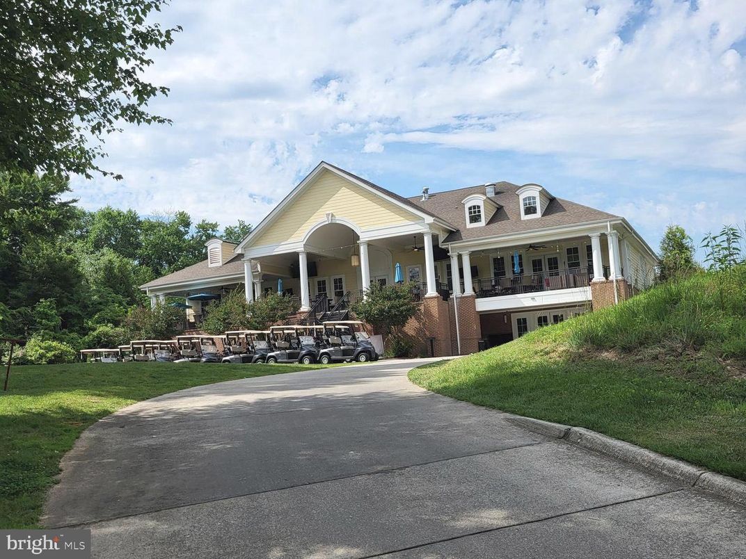 Backyard, Exterior, Facade, Queen Anne Victorian