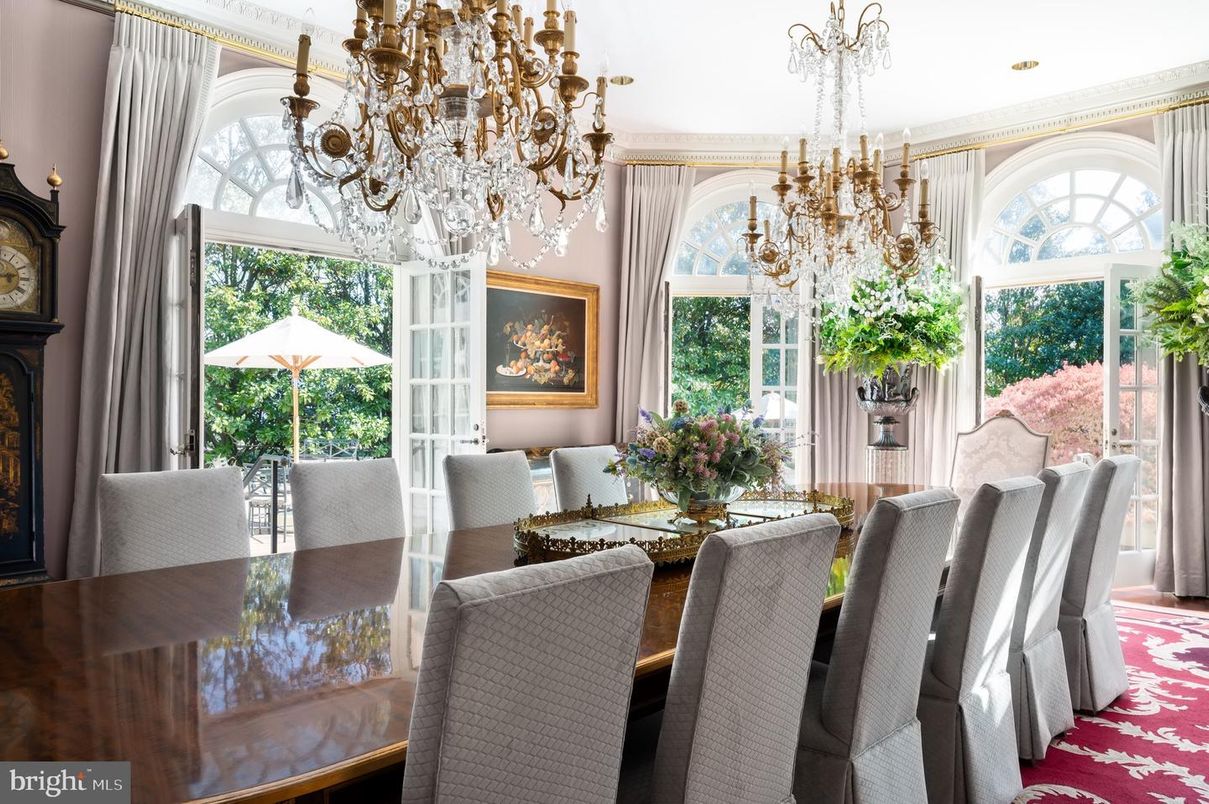Chandelier, Dining room, Interior