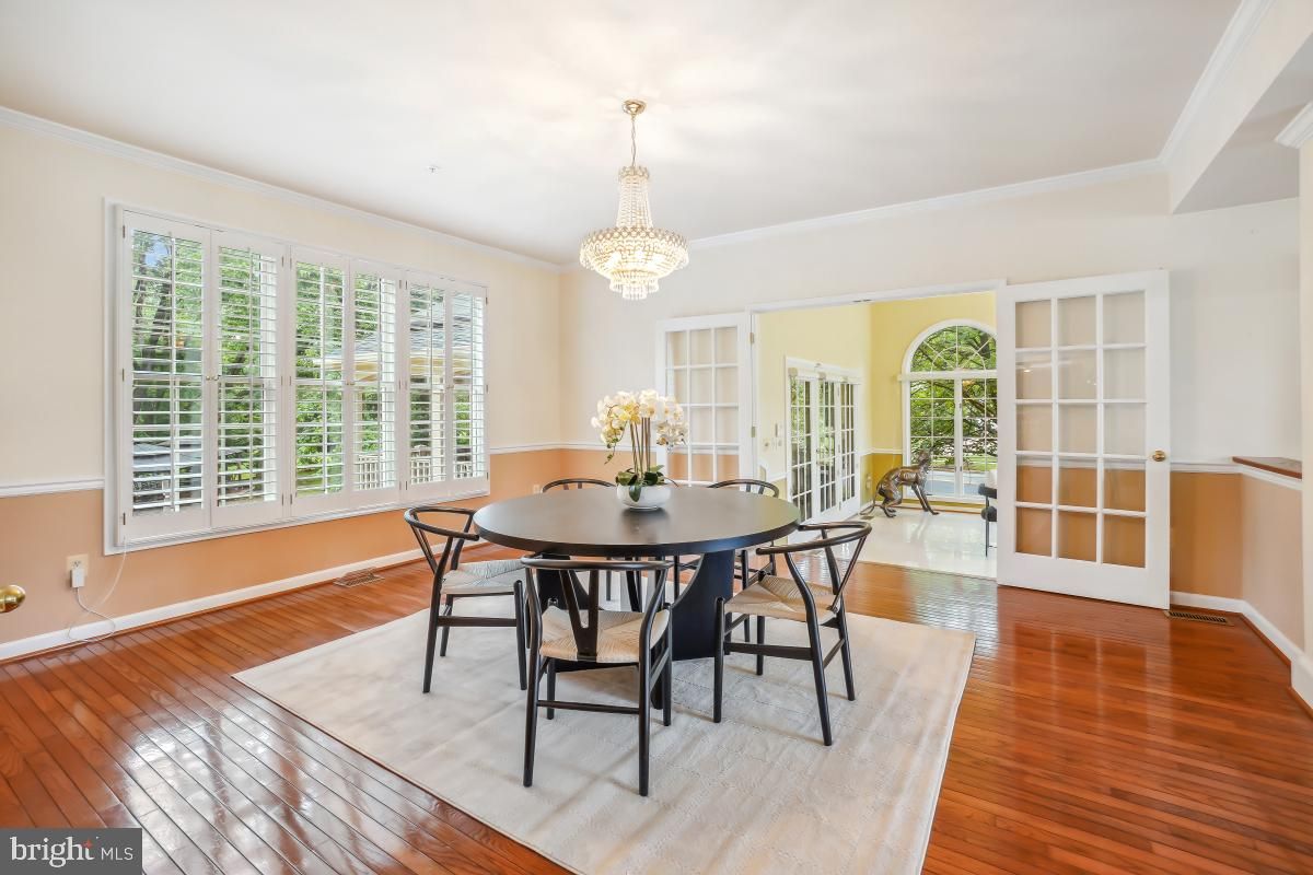 Chandelier, Dining room, Interior, Wood Texture Flooring