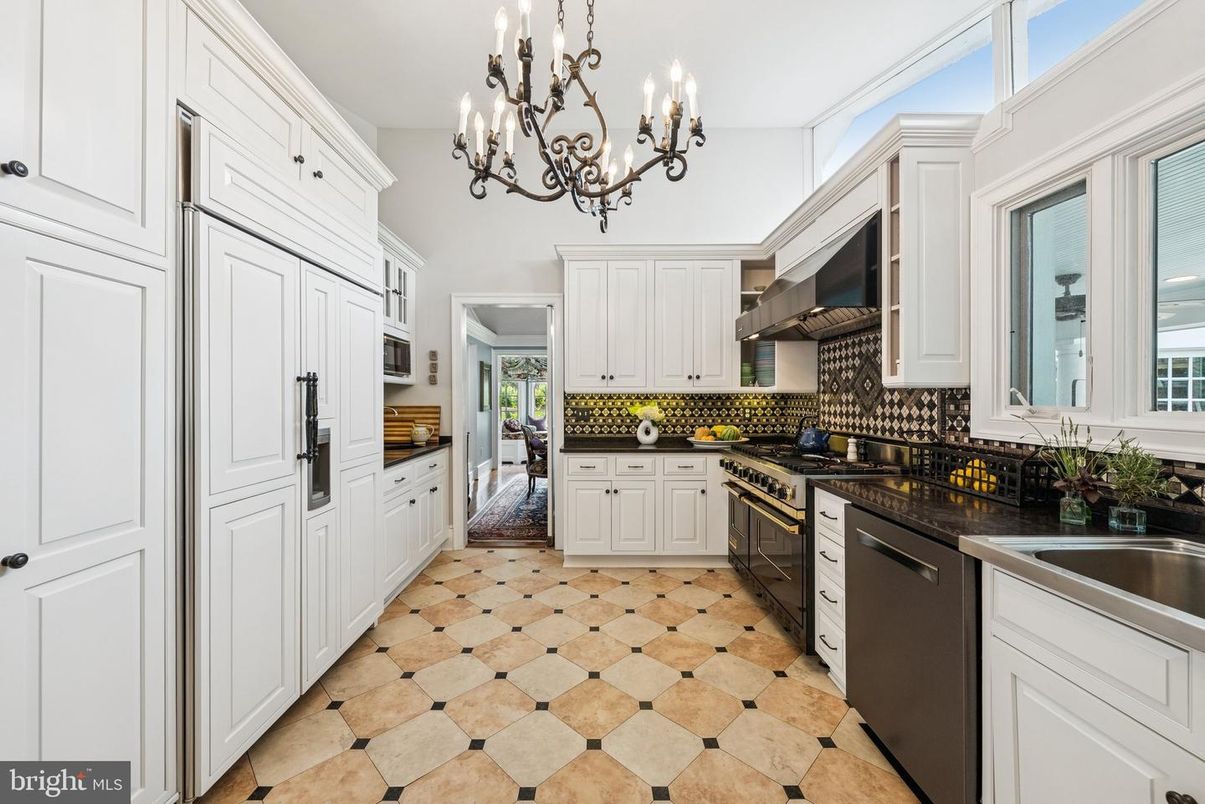 Chandelier, Interior, Kitchen, Stainless Steel Appliances