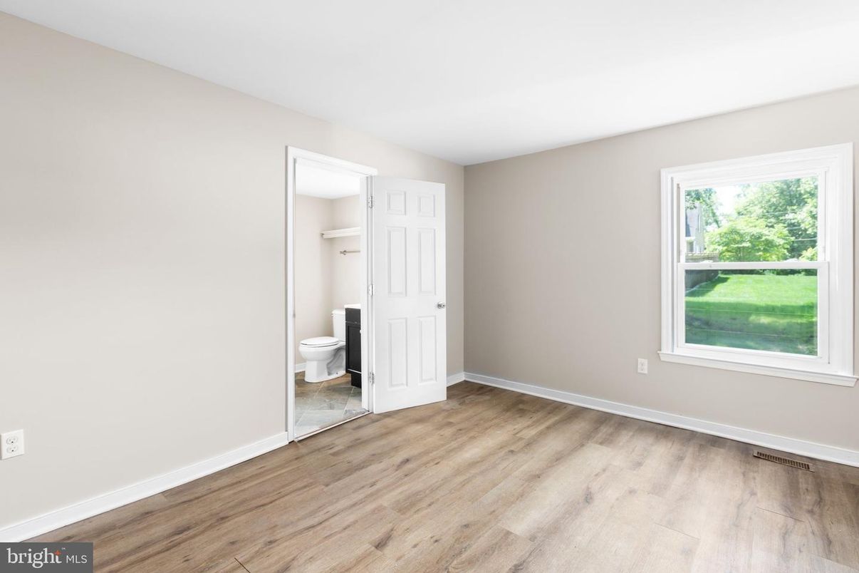 Bathroom, Empty room, Interior, Wood Texture Flooring