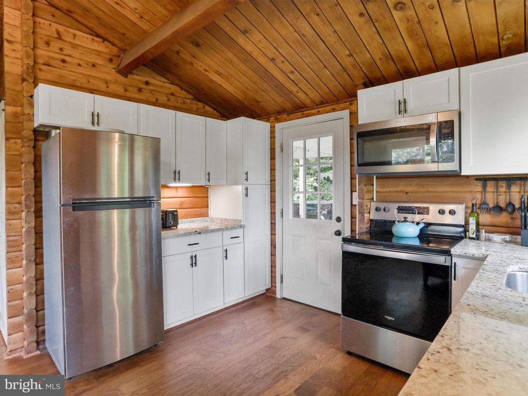 Interior, Kitchen, Stainless Steel Appliances, Wooden Beams, Wooden Ceilings, Wood Texture Flooring