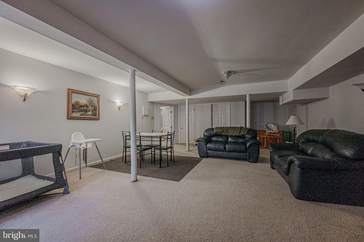 Dining room, Interior