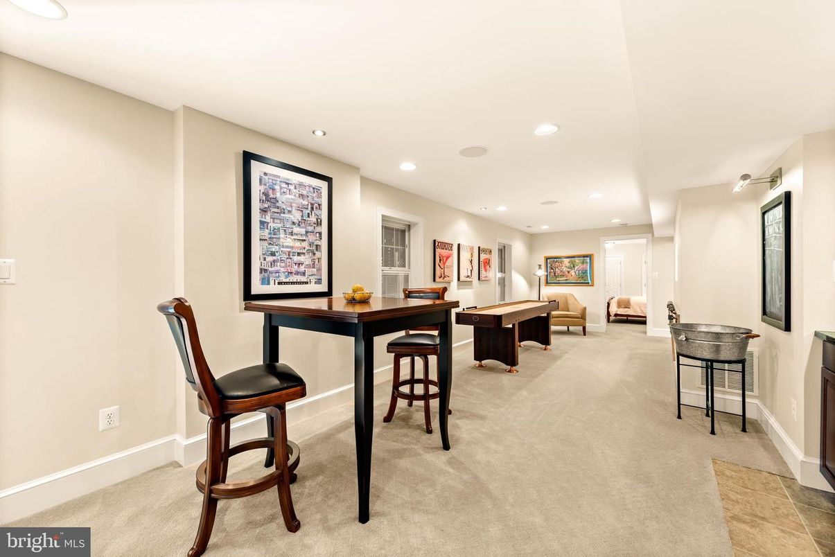 Billiard Table, Game Room, Interior, Recessed Lighting