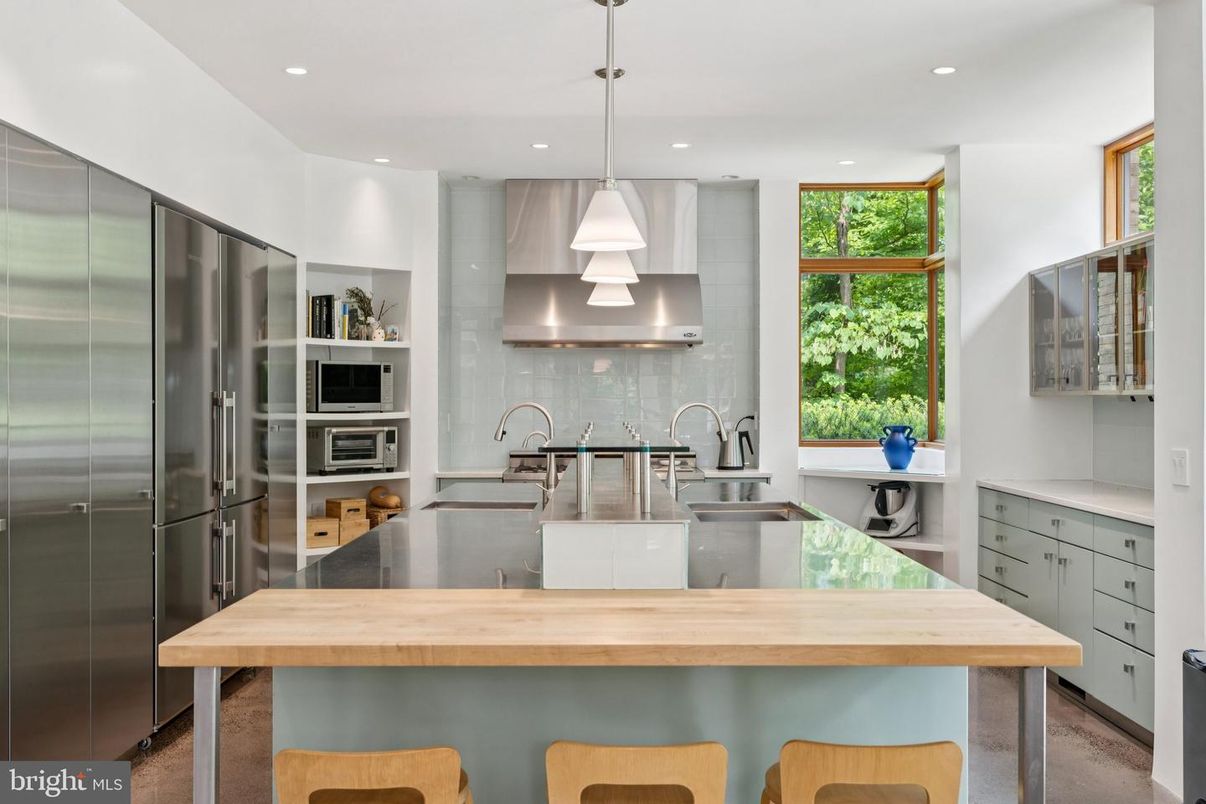 Interior, Kitchen, Pendant Lights, Recessed Lighting, Stainless Steel Appliances