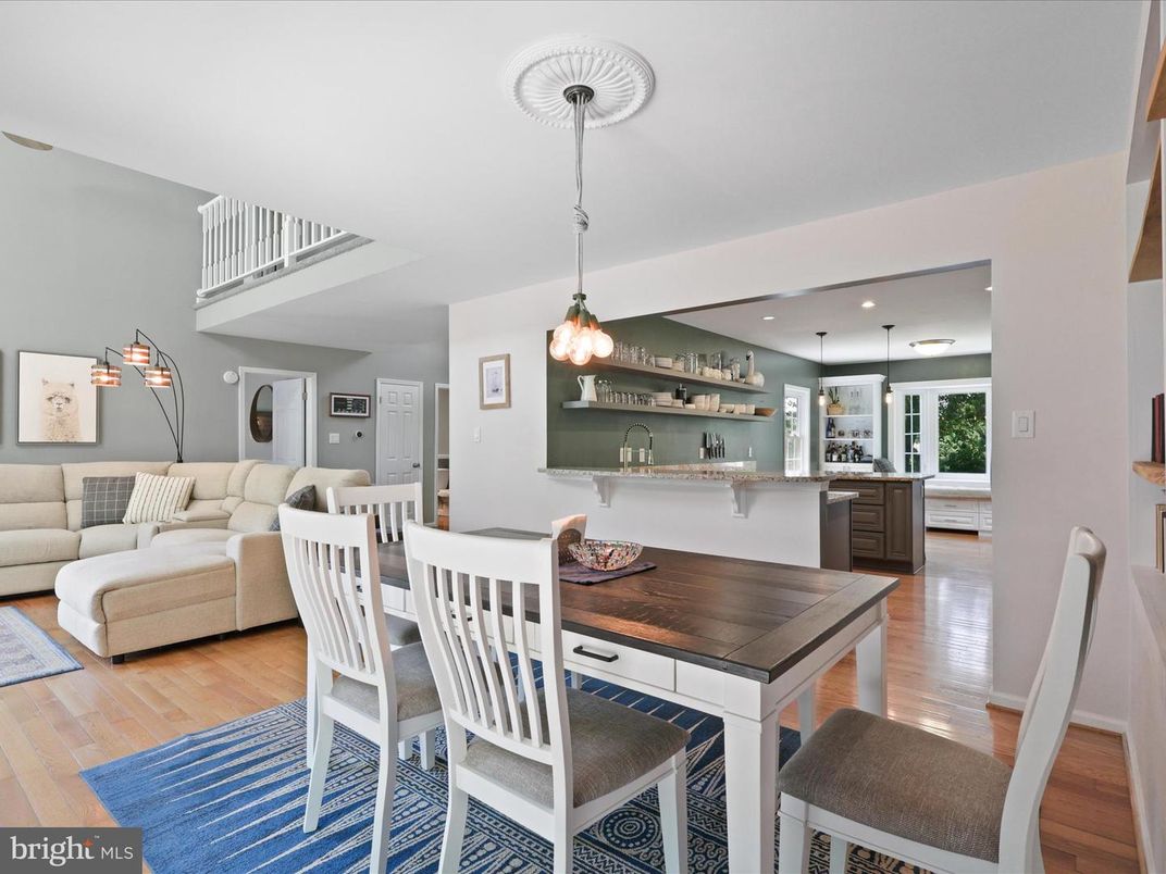 Dining room, Interior, Living room, Pendant Lights, Recessed Lighting, Wood Texture Flooring