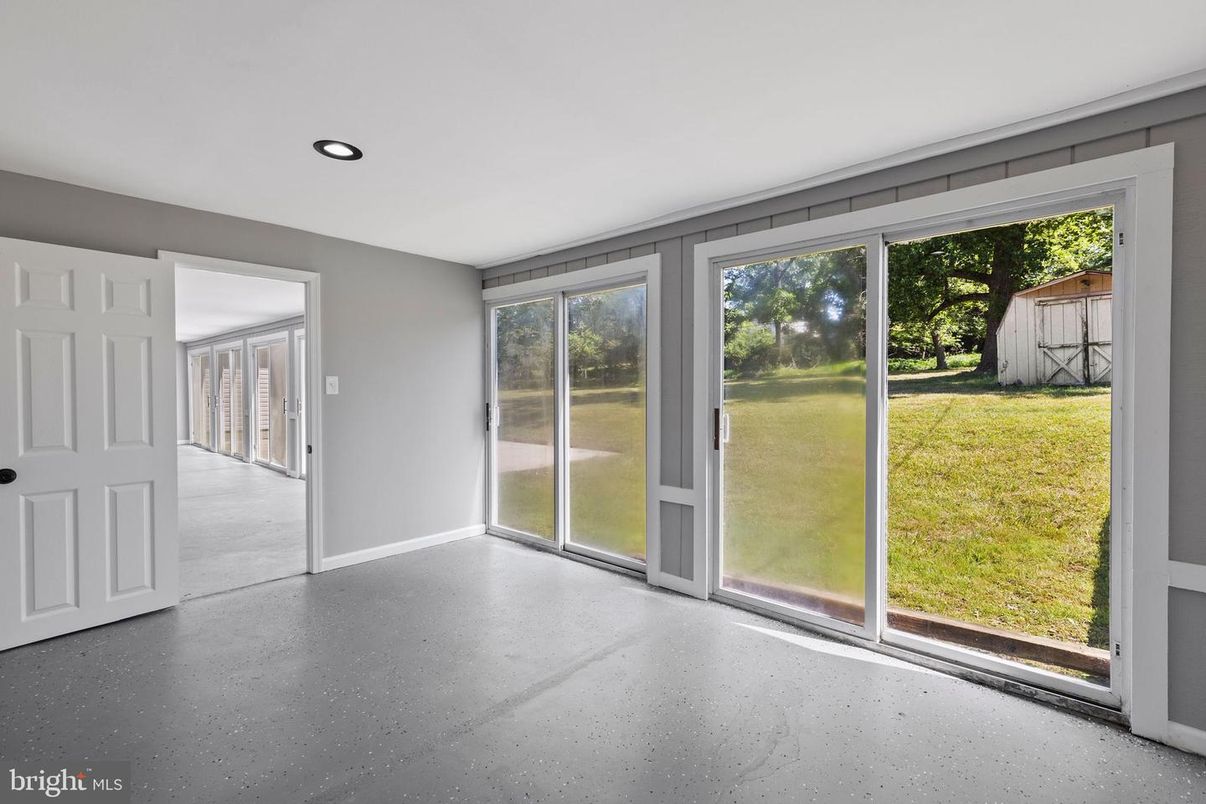 Interior, Recessed Lighting, Sun Room