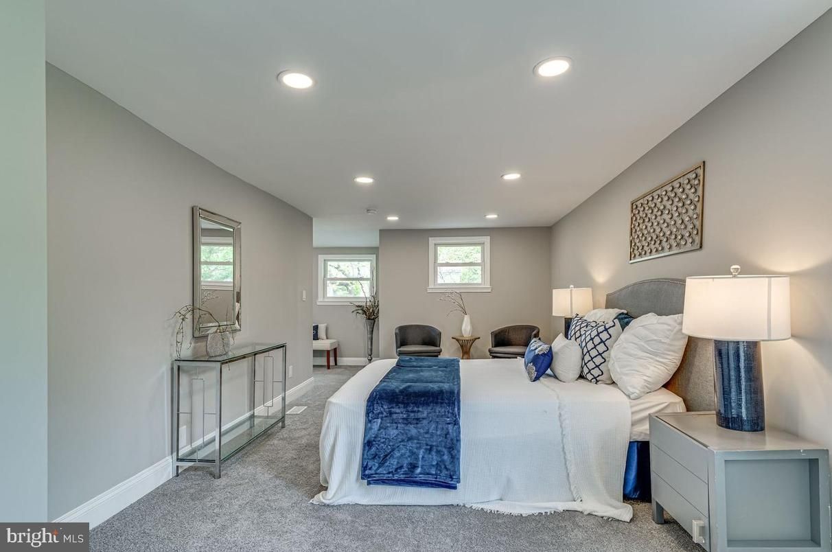 Bedroom, Interior, Recessed Lighting
