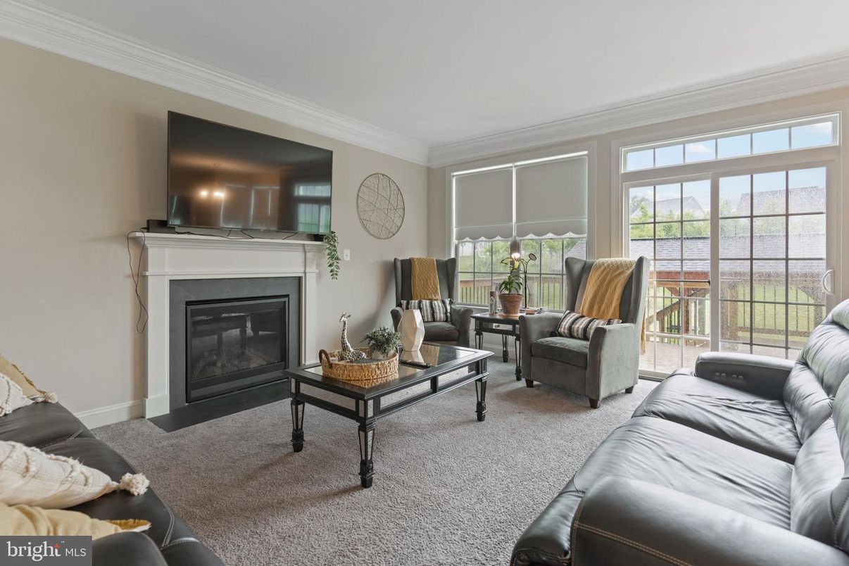 Fireplace, Interior, Living room